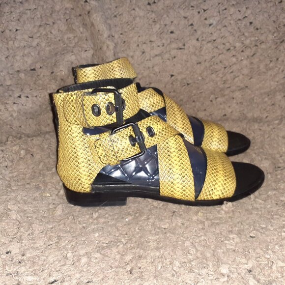 RAG & BONE-Yellow/Black Leather Python Print Sandals-Buckles-Sz 7-Near Mint - Picture 4 of 8